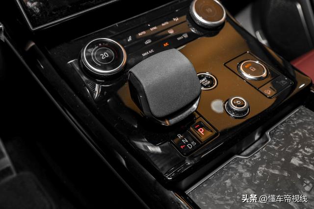 新车｜百万级SUV还能怎样平衡动感和舒适？试驾全新揽胜运动版