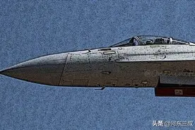 最强四代半，歼15T弹射型试飞照曝光，性能升级完胜大黄蜂图片