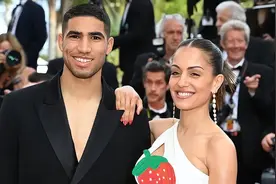 摩洛哥“铁闸”阿什拉夫：母亲是清洁女佣，老婆是大他12岁的辣妹图片