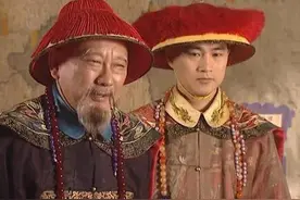 康熙为什么立老二胤礽为太子，而非老大呢？图片