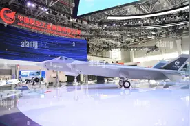 歼20战机惊艳巴黎航展！中国科技实力震撼西方国家图片