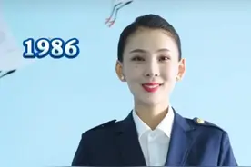 厦门航空空乘制服36年制服变化，你最喜欢哪一款？图片