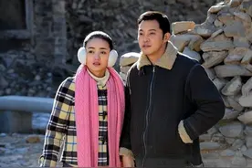 多年后，我终于看懂《婆婆来了》，凤凰男和富家女的“门当户对”图片