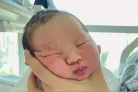 恭喜！香港知名女星二胎得子，因卵巢生血瘤被医生诊断不易怀孕图片