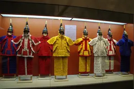 清朝没了以后，为什么满人纷纷改汉姓？不改姓，工作都找不到图片