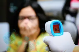 发烧时，身体内部经历了怎样一场战斗？图片