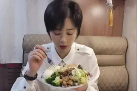 为什么不吃米和面，体重下降得会比较快？医生告诉你减肥真相图片