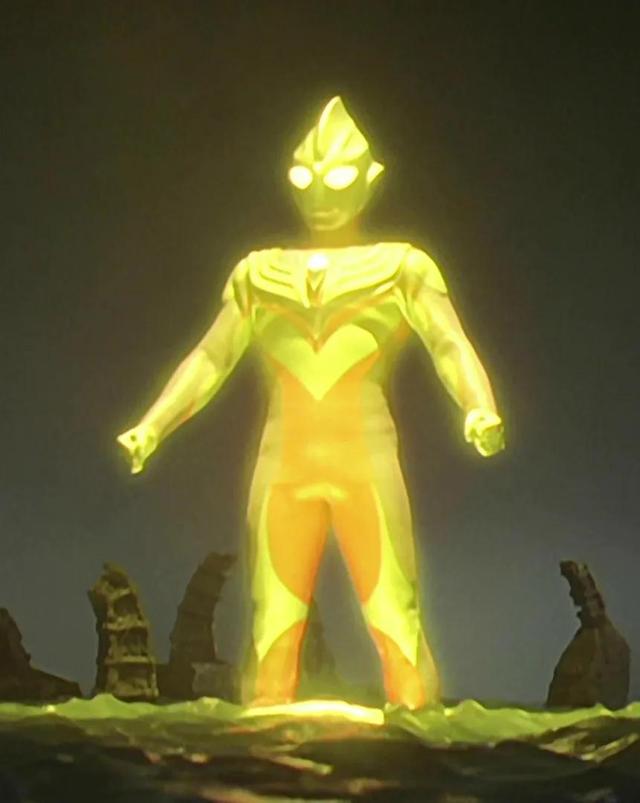 童年回忆VS剧情杀手：迪迦奥特曼和特利迦奥特曼实力对比