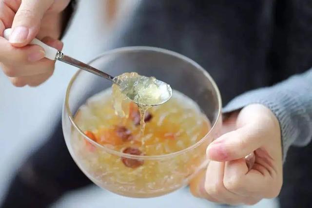 女人吃燕窝的最佳年龄段 女性什么年龄段吃燕窝比较适合?