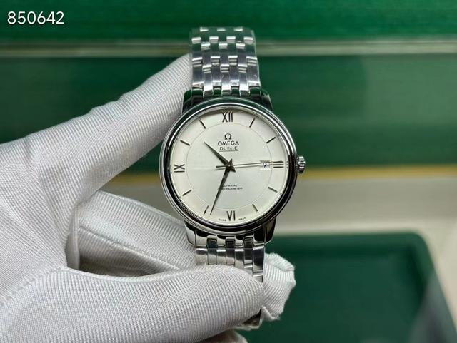 �߷ã�ɽ��ĳ���¡��ֱ�����������������ʿ�ٴ�����������������