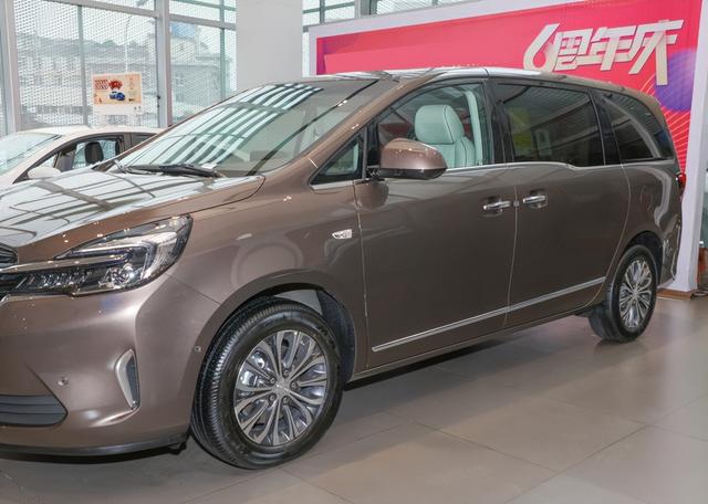 27万拿下别克GL8，开了1860公里，谈谈我的真实驾驶感受