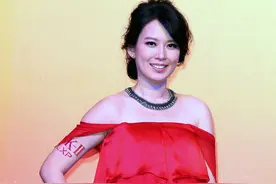 宝岛奇葩豪门之刘伊心：黑帮大佬遗孤嫁大叔，抢继承权终成狼人图片