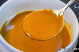 调芝麻酱，有人加开水，有人加凉水？大厨：都不对，教您正确做法图片