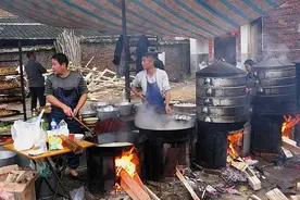 农村流水席遭遇“大清查”，要不要被叫停，看看村民怎么说图片
