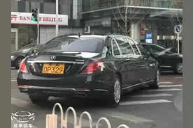 加长奔驰流拍4次，降价235万无人问津，婚庆公司道出实情图片