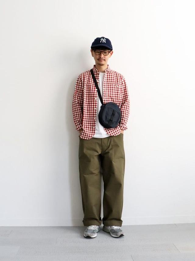 军绿色裤子真实用,夏末秋初还可以这样穿,潮男范十足