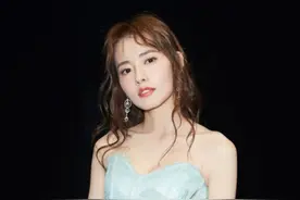 柴碧云，清纯可爱型美女图片