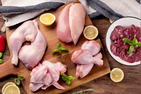 牛津大学研究：吃鸡肉或增加癌症风险，鸡肉还能吃吗？真相来了图片