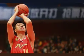 中国篮球名人堂再引争议！奥运银牌主帅无缘 女篮5号原型被遗忘图片