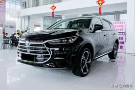 大7座带四驱油耗1.8L,大马力高配家用SUV,便宜又好养，比亚迪唐DM图片