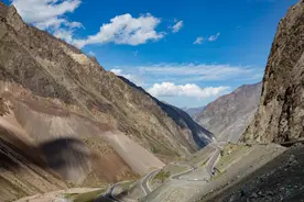 一日四季，花木皆秀，独库公路自驾行，我们在路上图片