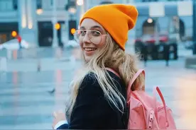 YouTube最有趣博主——Emma Chamberlain图片