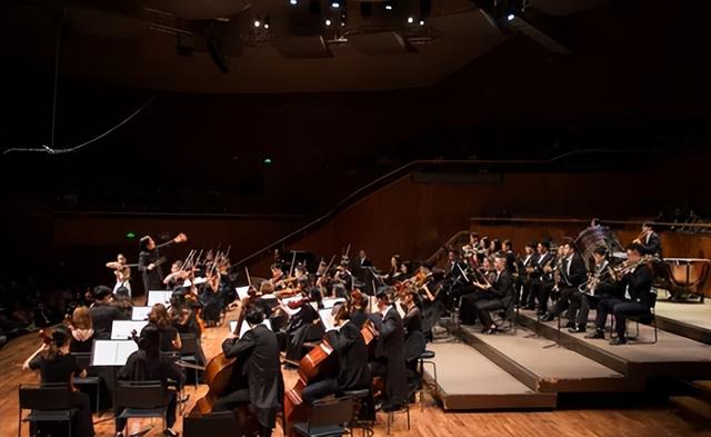 ����Ф����Ʒ����ɫ�ص㼰���༼�ɣ��ԡ���һ������������Ϊ��