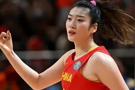 名记: 李梦张隆已经领证结婚 前妻应该起诉张隆而不是羞辱抹黑李梦图片