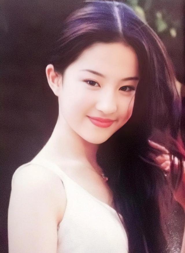 吊打韩国化妆术！中国女生这样化妆也太美了