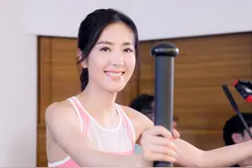 40岁视后唐诗咏健康出问题，连吃米饭都过敏，将停工休养至少半年图片