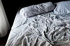 被子在被罩中“乱跑”，还用针缝？错！教你正确做法，服帖又保暖图片