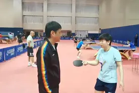 终于有教练了！世界冠军邱贻可主管孙颖莎，师徒已开练，非常开心图片