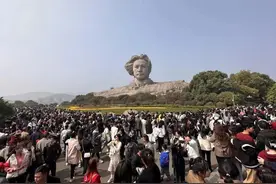325.5万，长沙地铁周末客流又破纪录，游客开发“长沙旅游攻略”图片