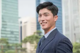 我决定跟大我16岁的丈夫离婚，因为他对我的掌控欲太强图片
