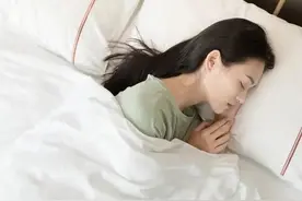 60岁阿姨坦言：选择再婚不如雇男保姆，既能享受服务，还不用受气图片