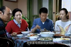 亲戚之间来往，若不想处成仇人，请对这三件事守口如瓶图片