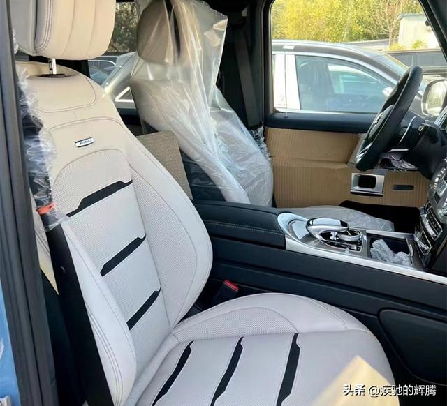落地总价超330万的奔驰性能越野车，G63 AMG，排量4.0T输出585马力