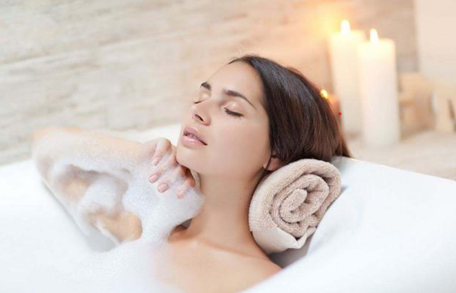 搓澡完要不要抹身体乳