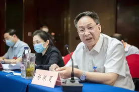 守护公平正义 做党和人民满意的律师——访河南汉景律师事务所主任律师杨振夏图片