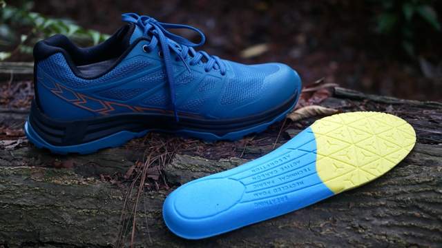 天越EXTREK全防水户外跑鞋：给你翻山越岭的安全感