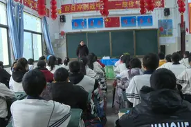 西秀区80后女教师：身患尿毒症 仍心系讲台图片