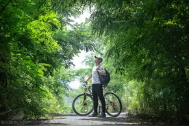 关于青春的文案短句干净治愈图片