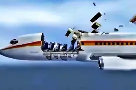 1988年一架飞机在7500米高空突然裂开，空姐被大风刮走，后来如何图片