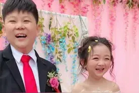 1米3美女嫁给1米48男人，婚后丈夫“长高”后，竟导致俩人离婚！图片