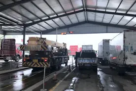 八部门整治检测站，有4米2轻卡车主年审被晾一边图片