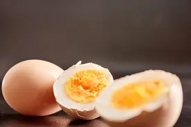 鸡蛋是肿瘤发物？老实说：该停止食用的是3种食物，还有2种行为图片