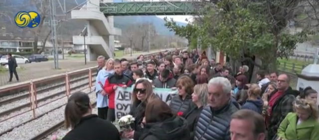 ϣ������ײ�¹ʳ������ͣ��ŵ��ͷ����ʾ������������ִ�?