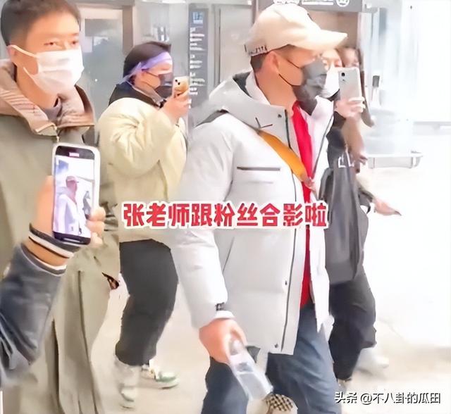 张颂文爆红坚持不接广告，《狂飙》配角却赚得盆满钵满