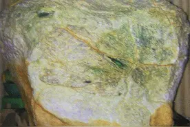 翡翠原石10大9不输，是真的吗？来看看这些巨型翡翠原石图片