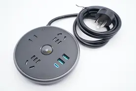 支持iPhone 13快充，149元值不值得买？公牛快充飞碟插座拆解图片